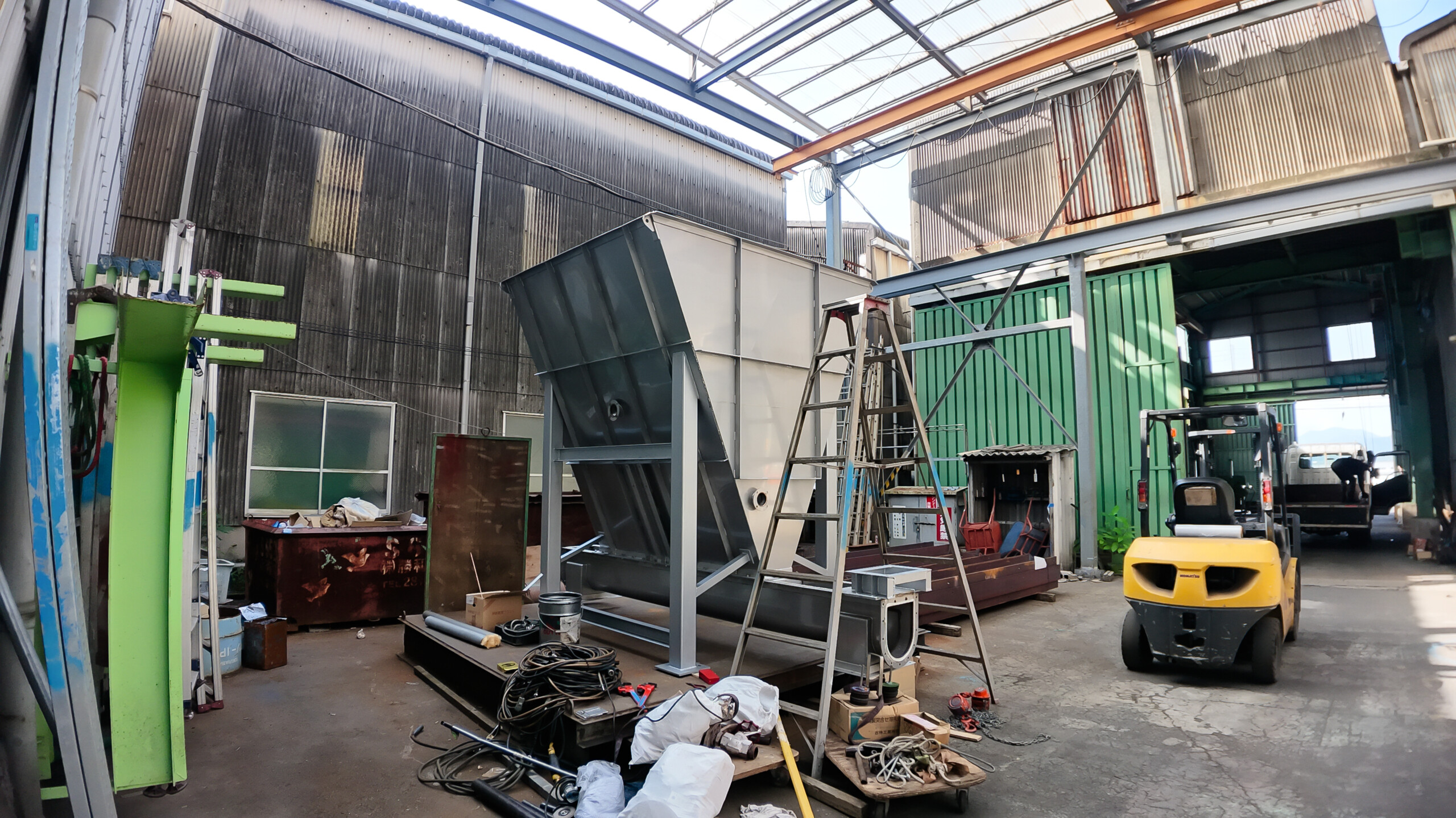 空調設備 工場内
